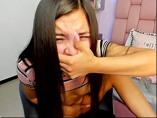 colombian,girl,masturbates