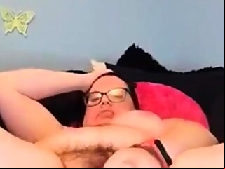 bbw,chick,boobs
